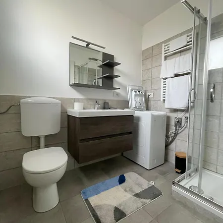 La Terrazza - Very Quiet - Free Park - 3 Min From Center And - Air Conditioning - Cycling Friendly Appartement