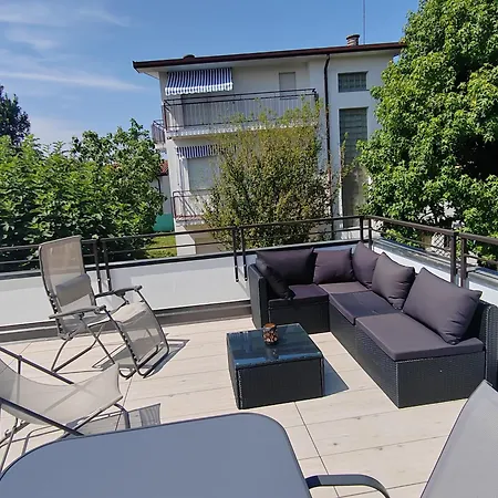 شقة La Terrazza - Very Quiet - Free Park - 3 Min From Center And - Air Conditioning - Cycling Friendly فاريسّي
