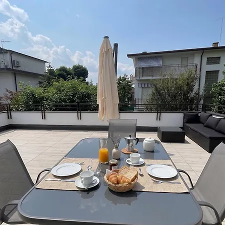 La Terrazza - Very Quiet - Free Park - 3 Min From Center And - Air Conditioning - Cycling Friendly * فاريسّي